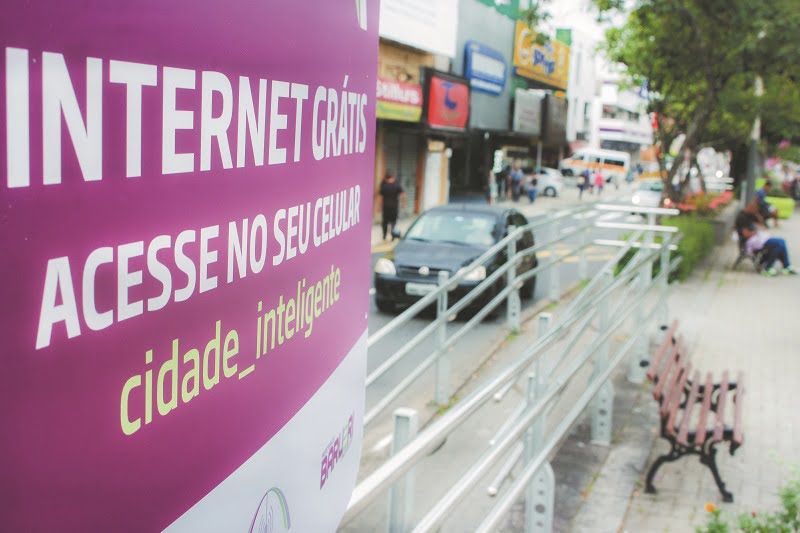 Barueri investe em rede de fibra ótica