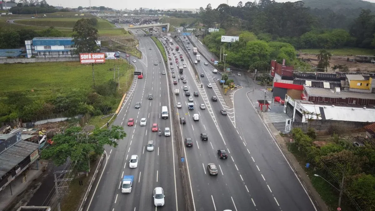 Intervenção em viaduto da Raposo Tavares altera tráfego nos dois sentidos