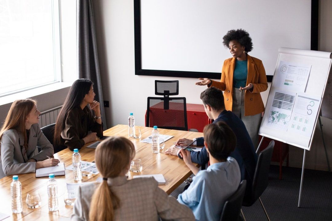 Pesquisa destaca tendências de Educação Corporativa em 2025