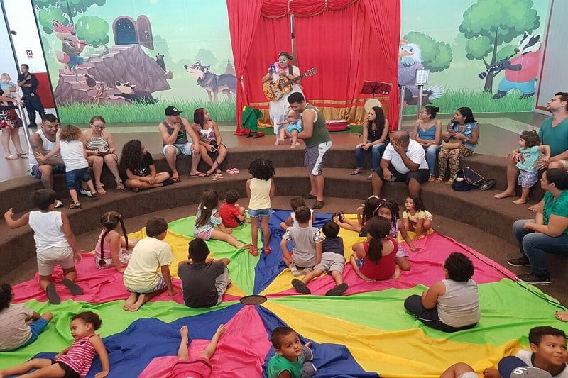 Espaço infantil do Parque Shopping Barueri tem teatro gratuito