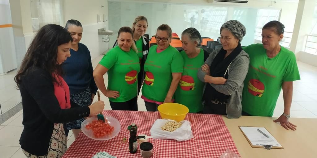 oficinais-ambientais-capacitam-municipes-sobre-aproveitamento-de-alimentos-0