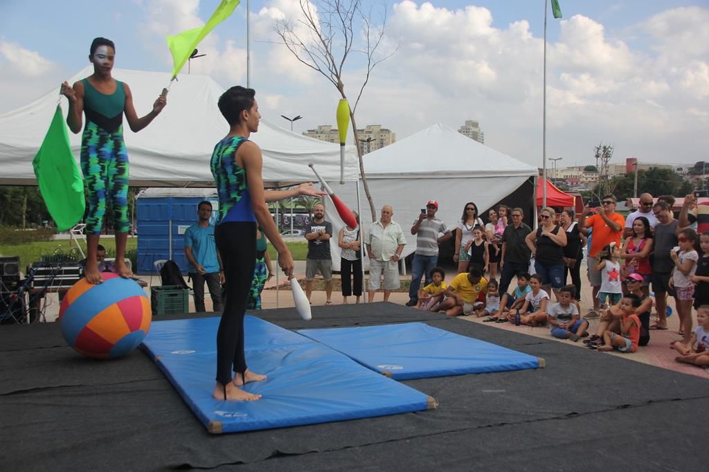 aprenda-varias-habilidades-com-o-curso-de-circo-em-Barueri-0