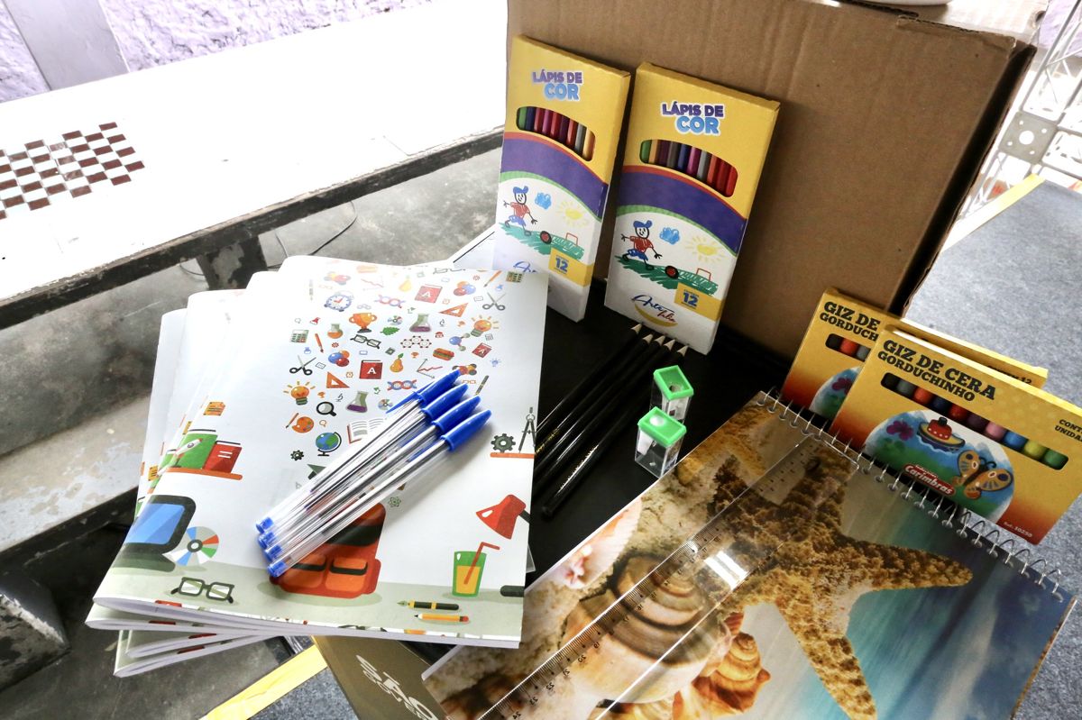 kit escolar