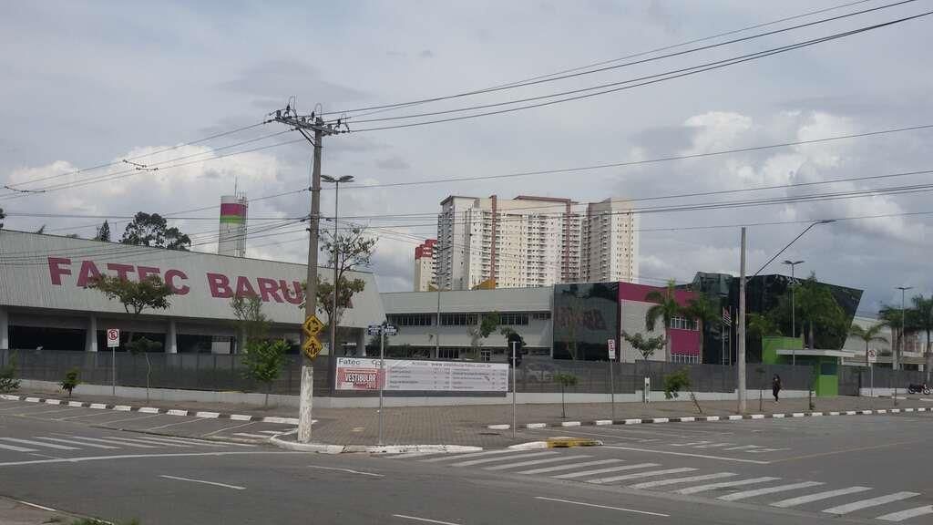 Fatec Barueri tem inscrições abertas para vagas em ensino superior gratuito