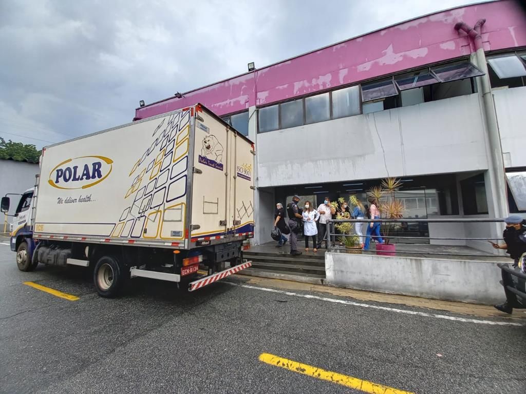 Barueri recebe novo lote de vacinas contra a Covid-19