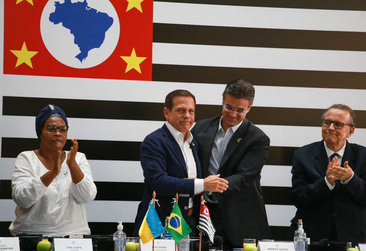 Rodrigo Garcia desiste de pré-candidatura a governador de SP