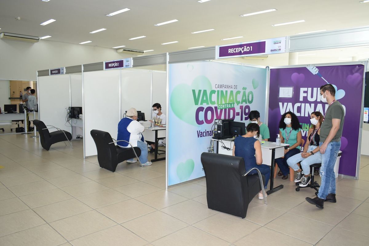 Vacina Covid-19 e gripe no feriado de Tiradentes
