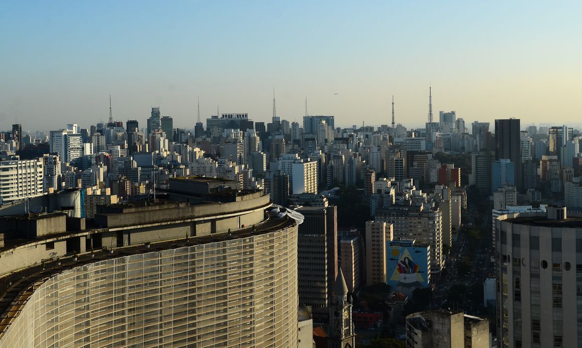 estudo são paulo emprego