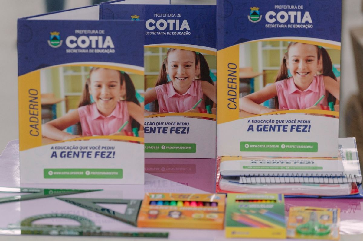 material escolar Cotia