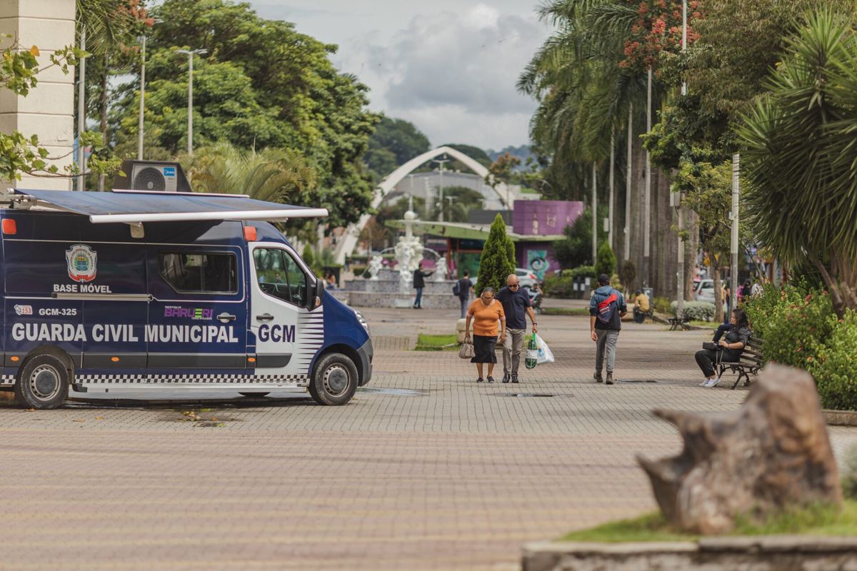 feriado 1º de maio barueri