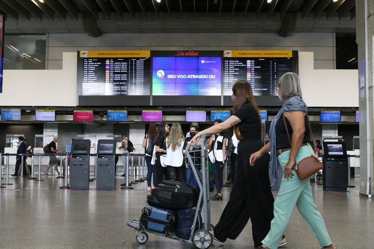 passagens aéreas a R$200