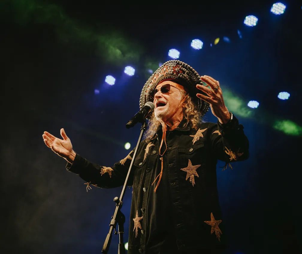 Alceu Valença faz show em Barueri