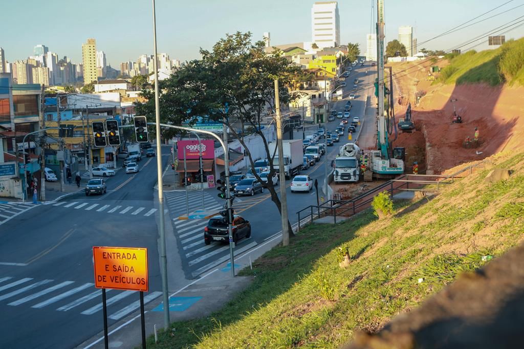 obras castello barueri interdição