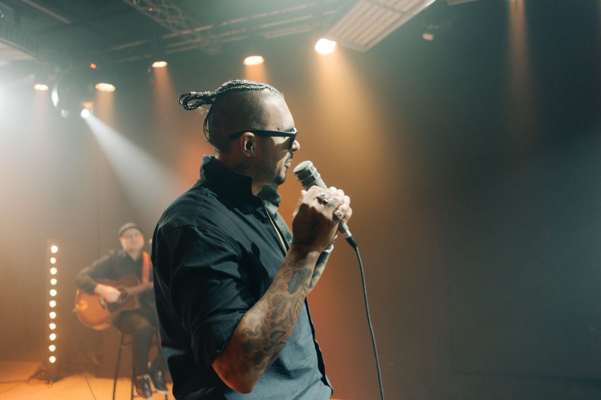 professor de barueri lança pocket show