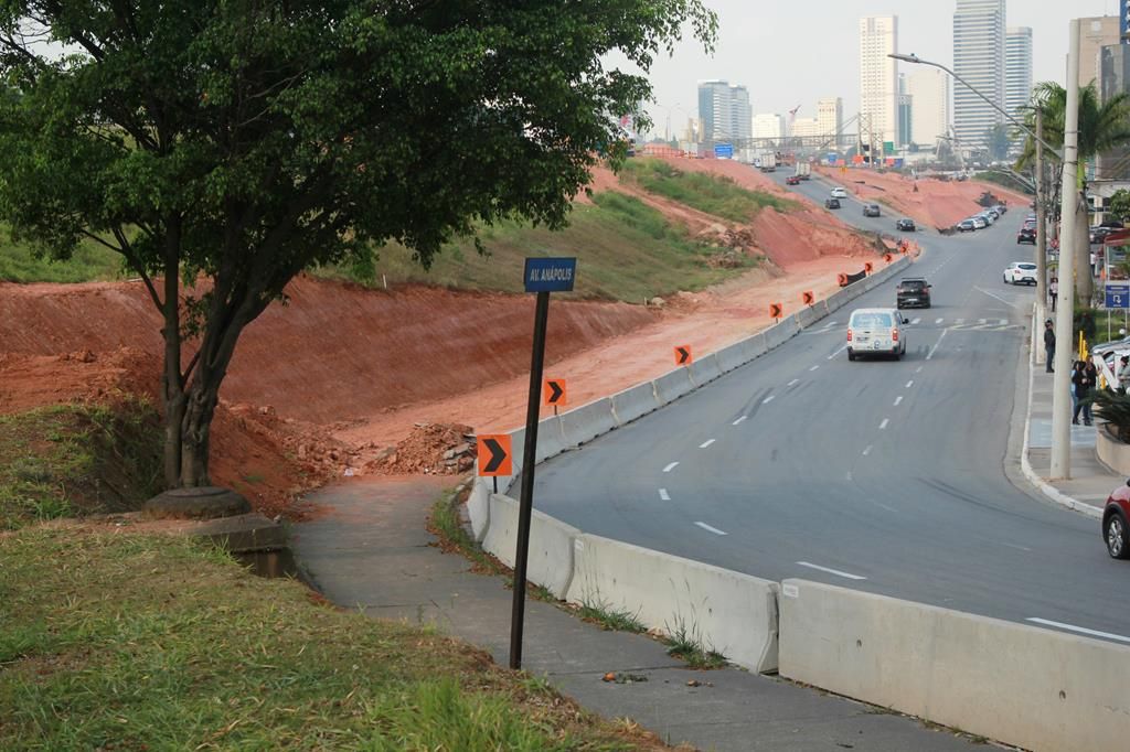 Obras de ampliação