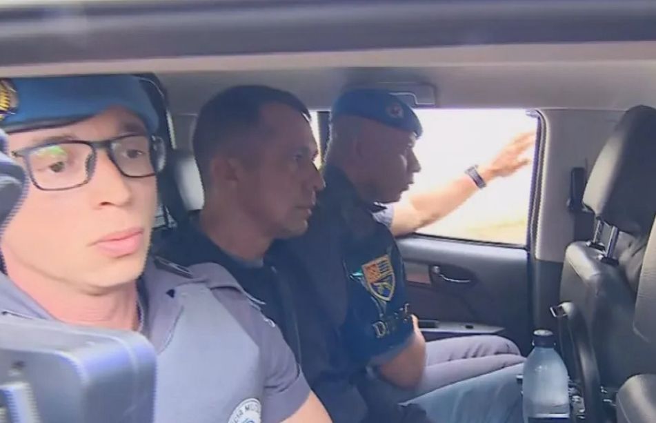 Polícia