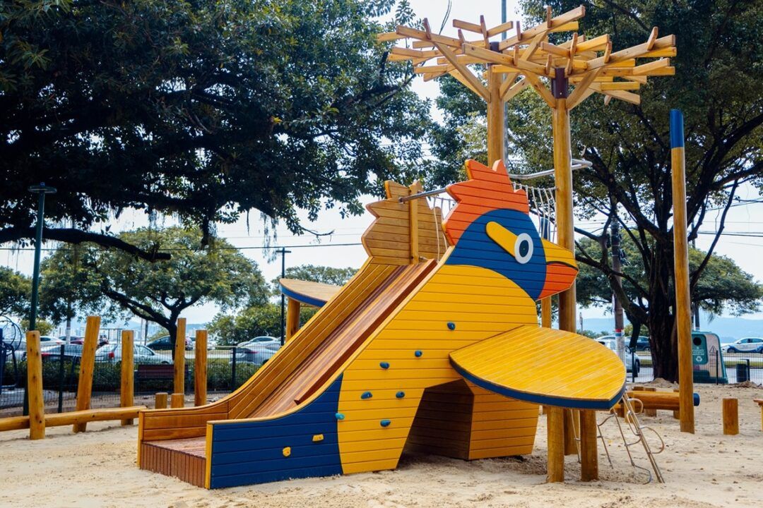 Florianópolis ganha sua primeira praça artística