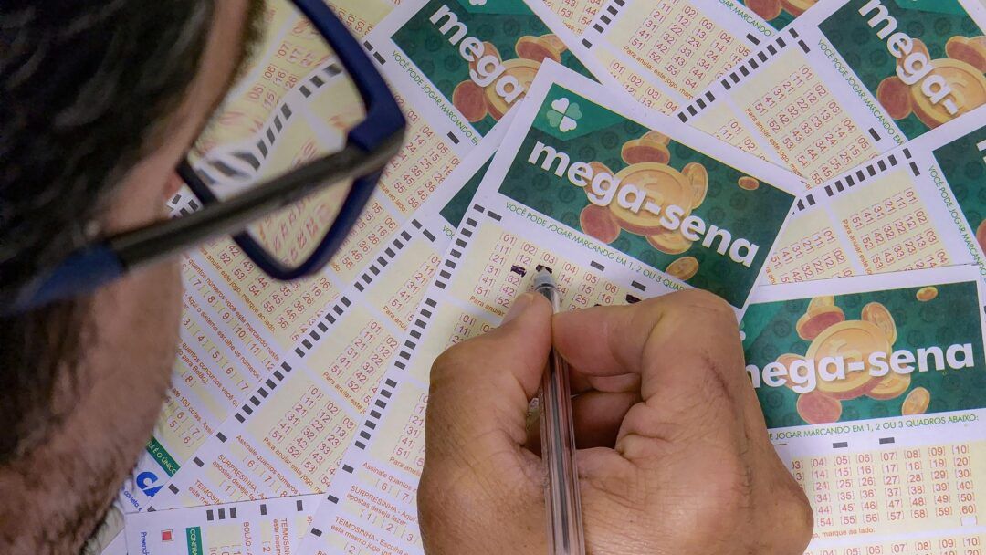 Concurso 2.902 da Mega-Sena acumula e prêmio vai a R$ 65 milhões