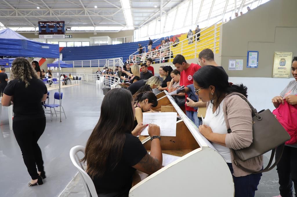 Barueri realiza feirão com mais de 1.500 vagas de emprego no dia 7 de abril