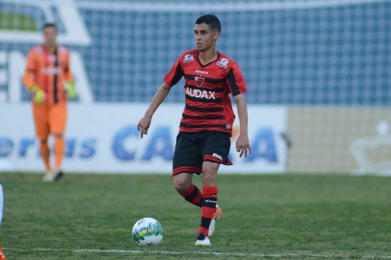 Danielzinho-em-partida-do-Oeste
