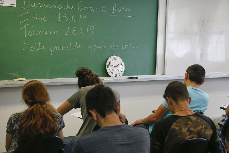 Reg. 458-17 Primeira fase do Vestibular da Fuvest. Candidatos in