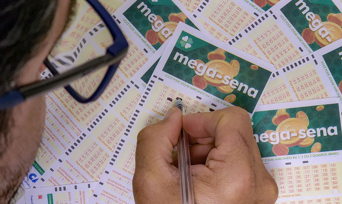 Os números sorteados foram: 16, 23, 24, 33, 36 e 52.