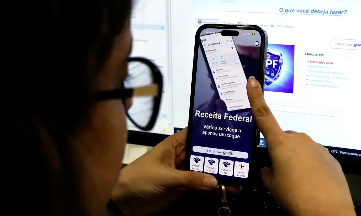 O dinheiro será depositado na conta bancária ou na chave Pix do tipo CPF indicada na declaração.