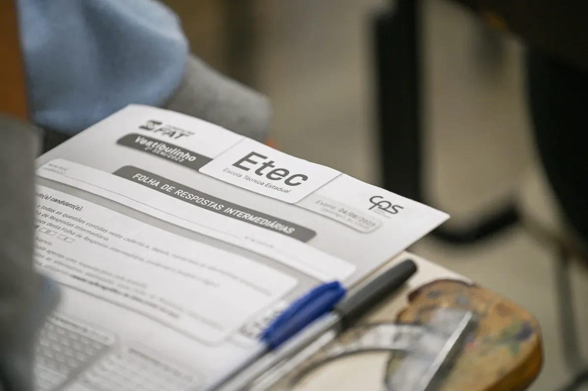 A escolha do curso depende da escolaridade do candidato, dos requisitos de cada formação e das opções disponíveis na unidade