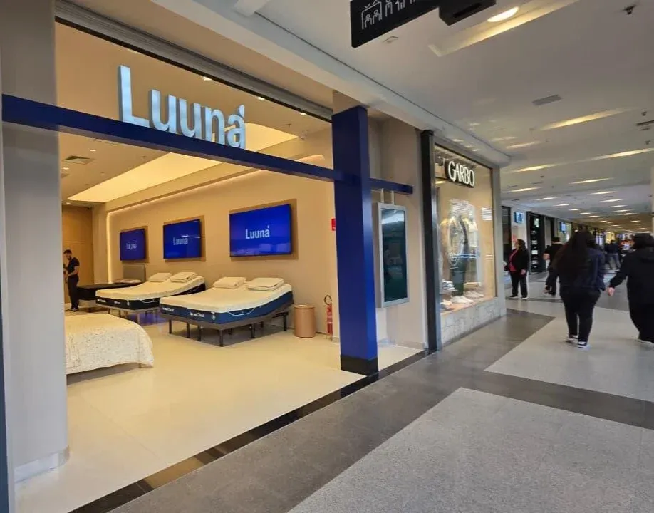 A companhia trabalha com o modelo de colchão vendido em caixa
